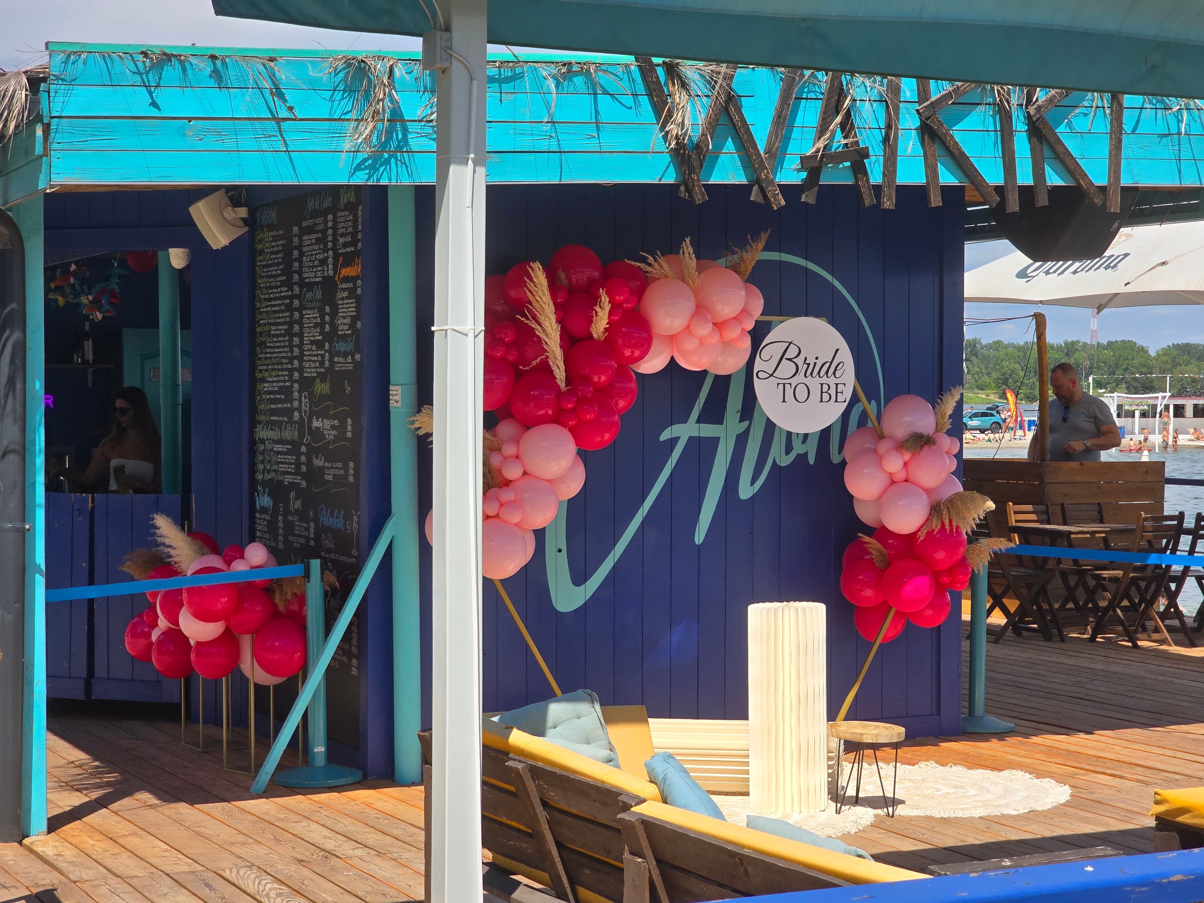 Waikiki Beach Bar